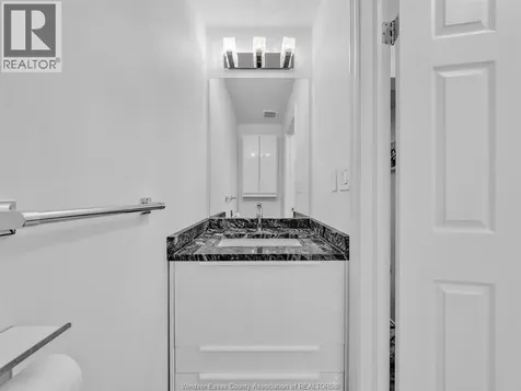 1098 Stoneybrook Crescent Windsor ON N9G 2Y3