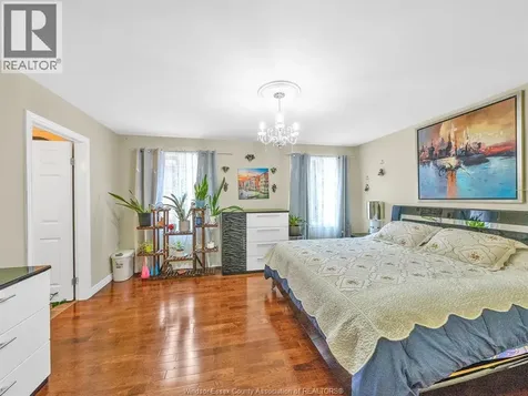 1098 Stoneybrook Crescent Windsor ON N9G 2Y3