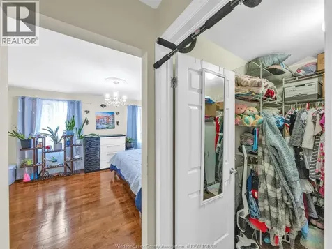 1098 Stoneybrook Crescent Windsor ON N9G 2Y3