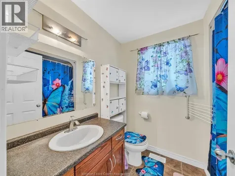 1098 Stoneybrook Crescent Windsor ON N9G 2Y3