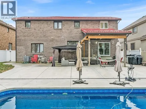 1098 Stoneybrook Crescent Windsor ON N9G 2Y3