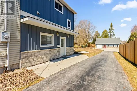 144 Loucks Lane Chatsworth ON N0H 1G0