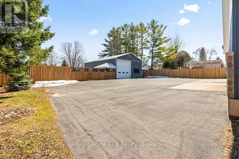 144 Loucks Lane Chatsworth ON N0H 1G0