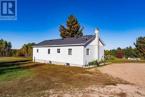 936 Laplante Road Bonfield ON P0H 2E0