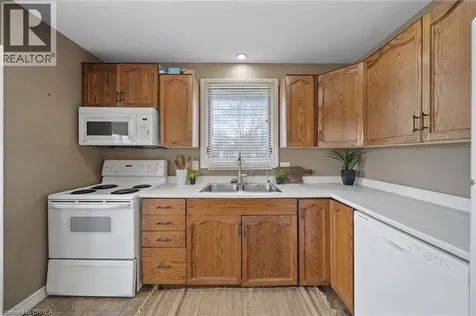 1 Osijek Crescent Brantford ON N3P 1Z3