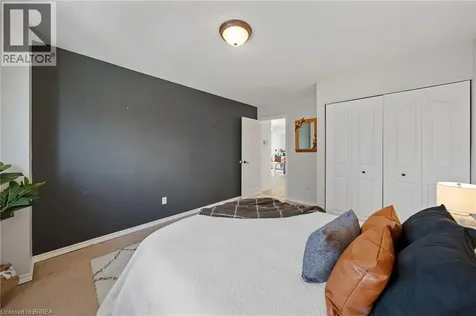 1 Osijek Crescent Brantford ON N3P 1Z3