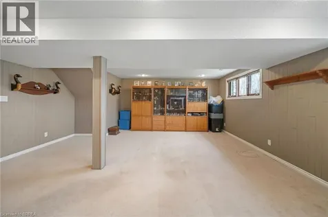 1 Osijek Crescent Brantford ON N3P 1Z3