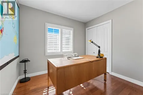 20 Zavarella Court Paris ON N3L 4H3