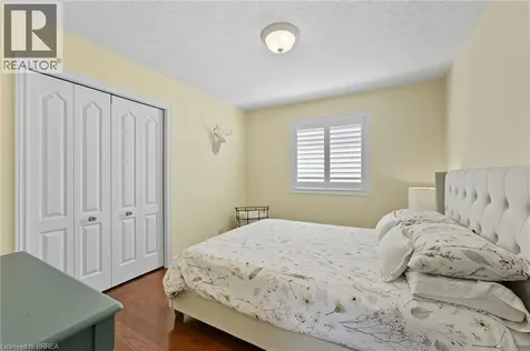 20 Zavarella Court Paris ON N3L 4H3