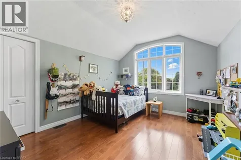 20 Zavarella Court Paris ON N3L 4H3