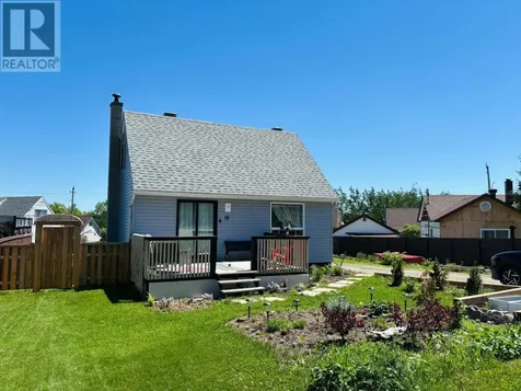 18 Swallow Drive Manitouwadge ON P0T 2C0