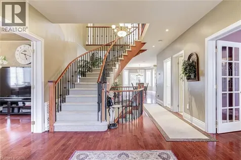 4278 Clubview Drive Burlington ON L7M 4X1