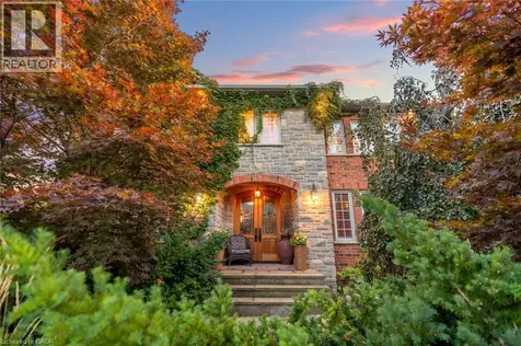 4278 Clubview Drive Burlington ON L7M 4X1