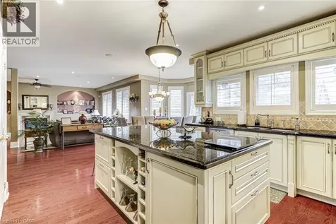 4278 Clubview Drive Burlington ON L7M 4X1
