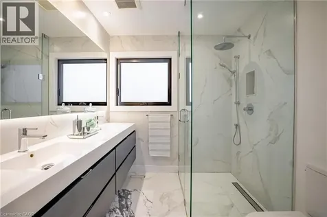 2433 Trevor Drive Oakville ON L6L 5C4