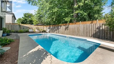 2433 Trevor Drive Oakville ON L6L 5C4