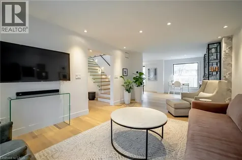 2433 Trevor Drive Oakville ON L6L 5C4