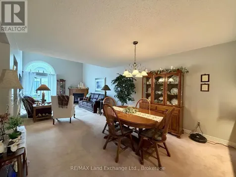 914 Arlington Street Saugeen Shores ON N0H 2C4