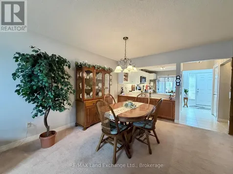 914 Arlington Street Saugeen Shores ON N0H 2C4
