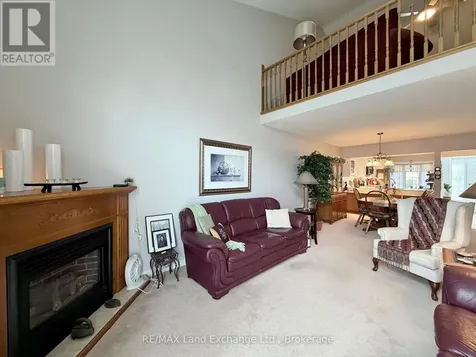 914 Arlington Street Saugeen Shores ON N0H 2C4