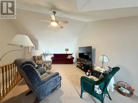 914 Arlington Street Saugeen Shores ON N0H 2C4