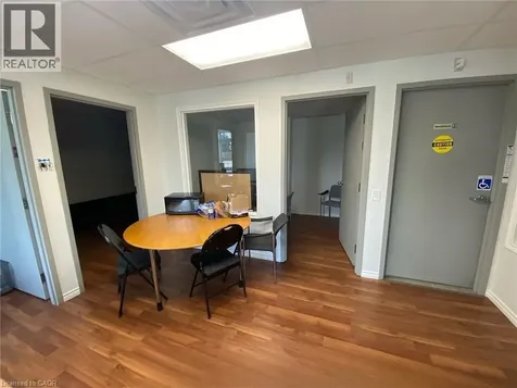 1083 Gordon Street Guelph ON N1G 0E8
