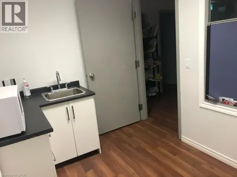 1083 Gordon Street Guelph ON N1G 0E8
