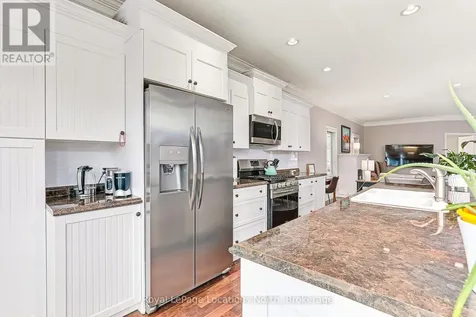 73 Findlay Drive Collingwood ON L9Y 0G6