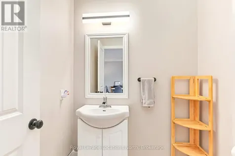73 Findlay Drive Collingwood ON L9Y 0G6