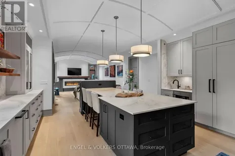 37 Clarendon Avenue Ottawa ON K1Y 0P3