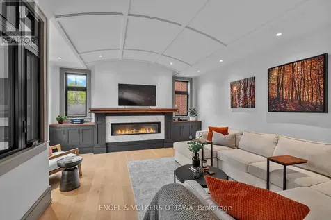 37 Clarendon Avenue Ottawa ON K1Y 0P3