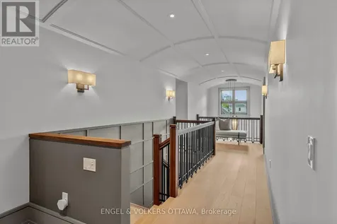 37 Clarendon Avenue Ottawa ON K1Y 0P3