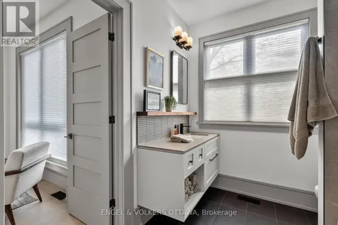 37 Clarendon Avenue Ottawa ON K1Y 0P3