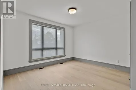 37 Clarendon Avenue Ottawa ON K1Y 0P3