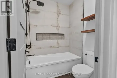 37 Clarendon Avenue Ottawa ON K1Y 0P3