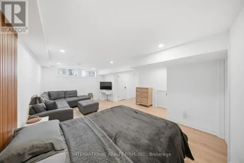 28 Debby Crescent Brantford ON N3R 7A4