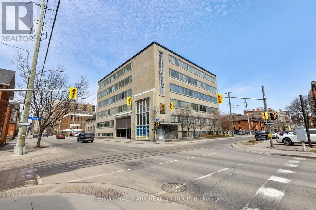 359 Kent Street Ottawa ON K2P 0R6