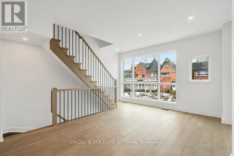 71 Parent Avenue Ottawa ON K1N 0E6