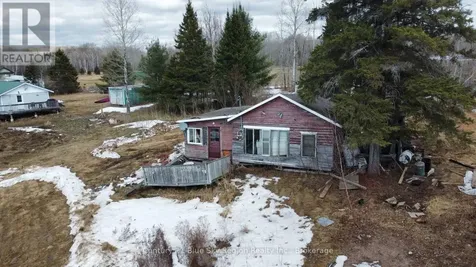 28 Lakeshore Road Bonfield ON P0H 1E0