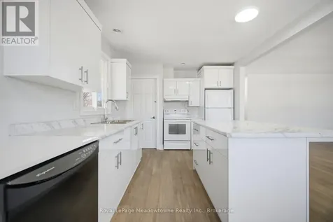 680 Raglan Street Minto ON N0G 2P0