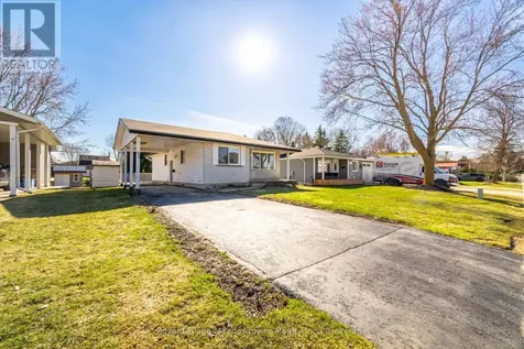 680 Raglan Street Minto ON N0G 2P0