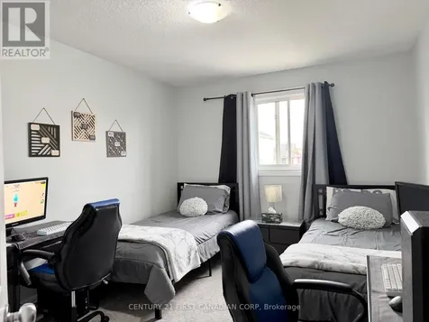 9 Barrett Crescent St. Thomas ON N5R 6M1