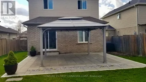 9 Barrett Crescent St. Thomas ON N5R 6M1