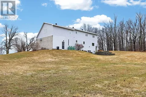 6435 12/13 Stayner Sideroad Clearview ON L0M 1N0
