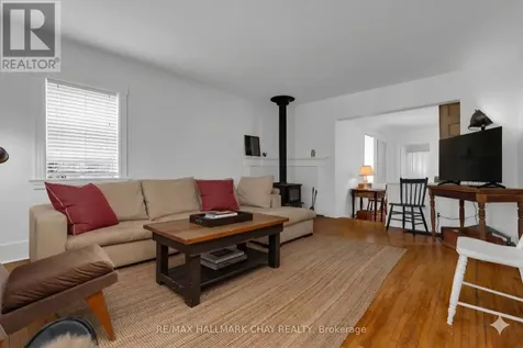 8997 County Road 9 Clearview ON L0M 1G0