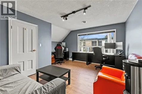 196 King Street St. Catharines ON L2R 3J7