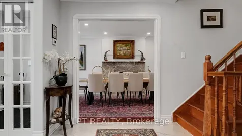 624 Pleasant Park Road Ottawa ON K1H 5N5