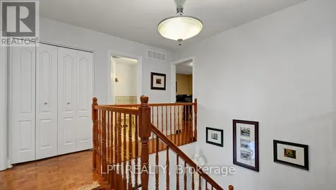 624 Pleasant Park Road Ottawa ON K1H 5N5