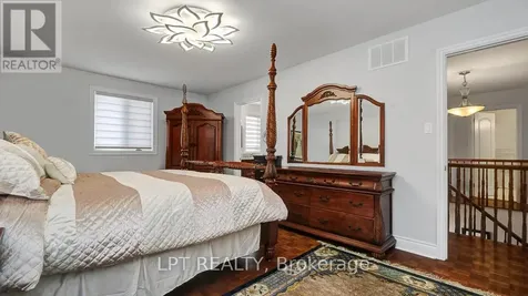 624 Pleasant Park Road Ottawa ON K1H 5N5