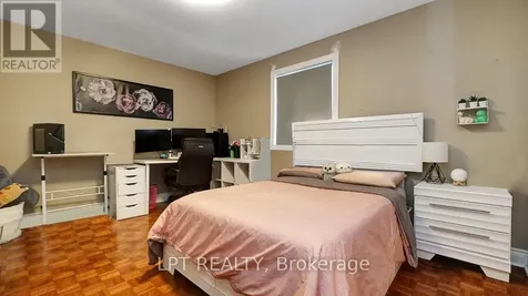 624 Pleasant Park Road Ottawa ON K1H 5N5